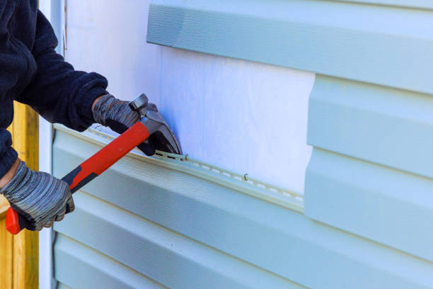 Reliable Emergency Siding Repair contractor in Barberton, OH by Squared Siding